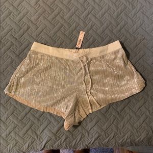 NWT Victoria’s Secret Shimmery Sleep Shorts - S